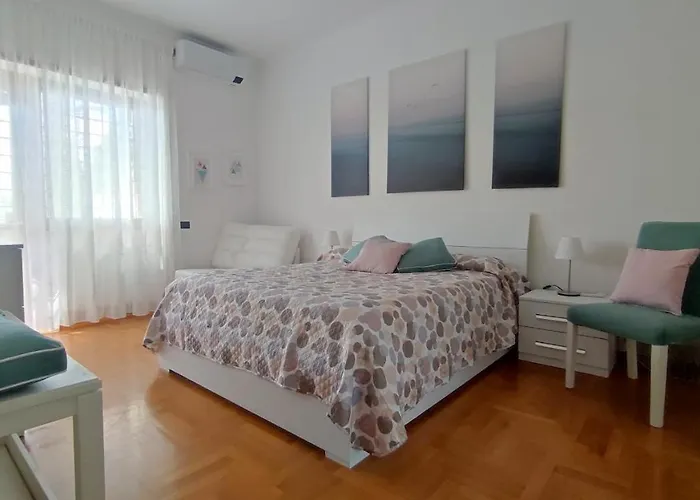 Eur Mostacciano Bilocale Vicino Ifo Apartamento *