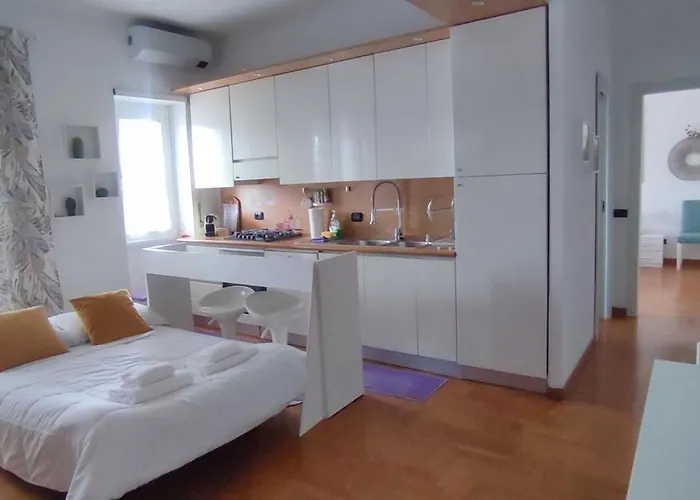 Eur Mostacciano Bilocale Vicino Ifo Apartamento *
